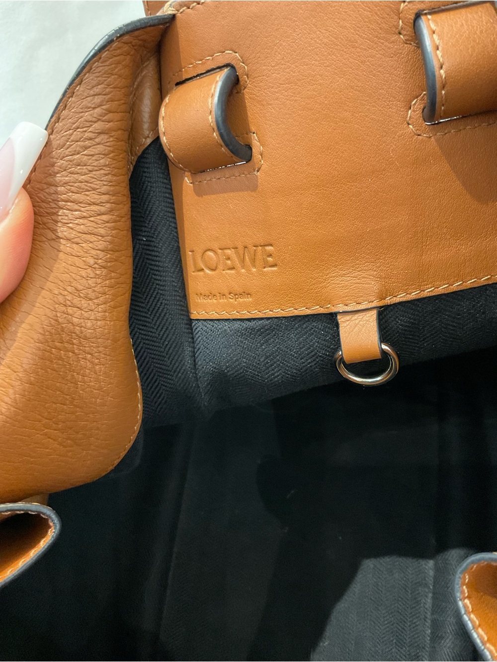 Loewe Bag - Picture 6 of 8